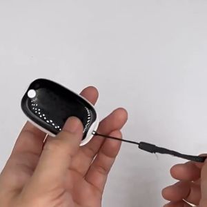 Finger Clip Heart Rate Measure Fingertip Plus Oximeter Monitor Pulse Black & White Color Blood Oxygen Plus Oximeters Portable Health Care Heart Rate Monitor