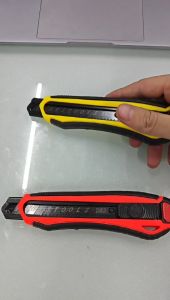 SK-5 Alloy Steel Dynagrip Snap-off Knife Multipurpose 18mm Black Blade Cutter Big Heavy Duty Cutter Blade Refill