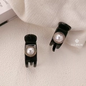 Kẹp tóc nữ Eleanor Accessories viền trơn ngọc trai nhân tạo kẹp tóc càng cua phụ kiện tóc 10533
