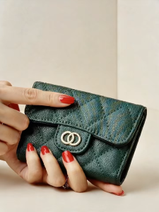 New stylish classic quilted pattern lychee leather short and compact easy to carry multiple card slots coins cards multifunctional wallet for womens