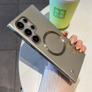 Ultra-Thin Magnetic Metal Paint Phone Case for Samsung S25/S24Ultra/S24+/S23/S22Plus/S23+/ Hard Shell Protective Cover for Men And Women