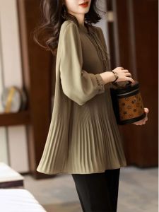 Áo Sơ Mi Nữ Tay Dài Cổ Chữ V Thường Dáng Rộng Mùa Xuân Thu Mới Về Chất Liệu Polyester Màu Trơn Phong Cách Đường Phố Giản Dị