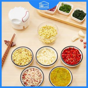 Garlic Chopper / food chopper Manual Hand Pull Processor Mincer Vegetable