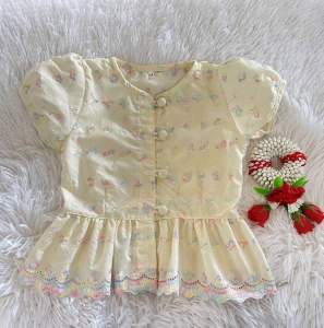 เสื้อลูกไม้เด็ก รุ่นแมทภีรนีย์ (ได่เสื้ออย่างเดียว)สีครีม
