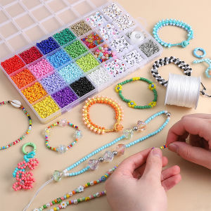 1กล่อง28เม็ดลูกปัดแก้วข้าวลูกปัดตัวอักษรอะคริลิคหลวม Spacer ลูกปัดสำหรับทำด้วยมือสร้อยข้อมือสร้อยคอต่างหูพวงกุญแจอุปกรณ์การทำเครื่องประดับหัตถกรรม DIY