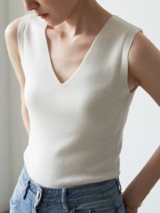 DVDK | White V-Neck Knitted Vest