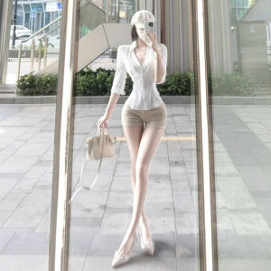 Korean Style Unique V-Neck Waist-Cinching Slimming Top Design Sensation Small Audience Shirt Summer Hit Small Shirt