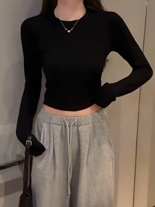 ✨✨✨ 💟เสื้อแขนยาว✨เสื้อแฟชั่นผญๆ เสื้อยืดแขนยาวสีพื้นเรียบๆ ทรงเข้ารูป เวอร์ชั่นเกาหลี