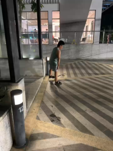 Ván trượt Penny cho bé bằng nhựa bánh phát đèn có tay cầm chắc chắn