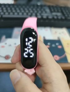 LI-TOP ตุ๊กตาการ์ตูนเด็กนาฬิกาข้อมือกันน้ำนำสัมผัสสร้อยข้อมือกีฬานักเรียนชายและหญิง