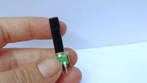 Potensio Alpha 3 pin B10k Mono Kaki 3 Tekuk Segi Hijau 103 12999