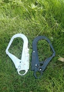 Carabiner Besar Multifungsi Carabiner Kuat Gantungan Panjat Tebing 25KN