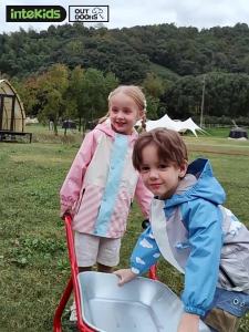 Waterproof Windproof Outdoor Childrens Rain Jacket