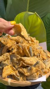 Da Cá Lắc Trứng Muối Tẩm Cay - DATE Mới Sản Xuất