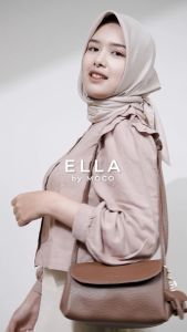 Tas Sling Bag Wanita Mini MOCO: Tas Tali Selempang Pola Kerikil & Bag Charm