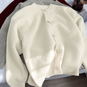 เสื้อคาร์ดิแกนถักคอตตอนทรงหลวมสไตล์ย้อนยุคสำหรับผู้หญิง ฤดูใบไม้ร่วง 2025 เสื้อสเวตเตอร์คอตตอนนุ่มๆ ทรงหลวมๆ ดีไซน์เรียบง่าย