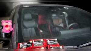 10 Sheets Oil Buildup Cleaning Wipes Car Glass Oil Buildup Remover Automotive Oil Buildup Cleaning Wipes for Windshield Inside Windshield Cleaning Tool Anti-Rain Mist Wipes