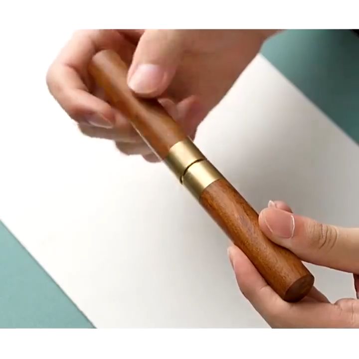 Stainless Steel Ice Pick with Wooden Handle and Sheath Kitchen Ice Speak Knife Ice Breaker Tool For Ice Heavy Duty
