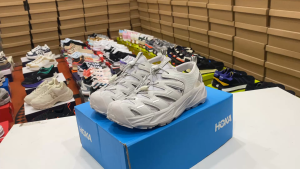 รองเท้า H0.KA 0ne 0ne Hopara 0utdoor Functional Mountain Sandals ยึดเกาะแข็งแรง น้ำหนักเบารองเท้าแตะสวมใส่สบาย