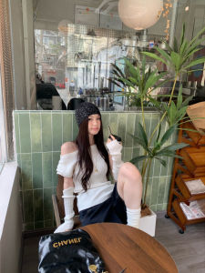 เสื้อสเวตเตอร์ถักแขนสั้นทรงเข้ารูปสไตล์เกาหลีสำหรับผู้หญิง ฤดูใบไม้ร่วง/ฤดูหนาว แขนกุดสีเดียวกัน กระโปรงทรงเอ ทรงเข้ารูป แขนสั้น