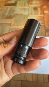 ลูกบล็อกยาว เบอร์21 บล็อกดำ 4หุน(1/2) เครื่องมือถอดล้อ