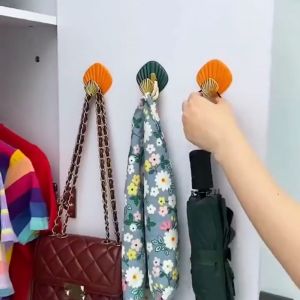 Móc treo đồ đa năng thiết kế hình vỏ sò trang trí phòng