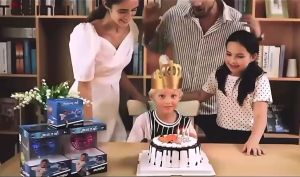 ลูกบอลบินวิเศษ ฟลายอิ้ง กลุ่ม 3 ลูกบอลหมุน ลูกบอลเสียง 2 รูปแบบ มีไฟLED หมุนได้ 360องศา ของเล่นเด็ก พร้อมส่ง