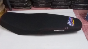 เบาะแต่ง EXCITER โลโก้เจ๊ฝ้าย พร้อมจบ