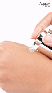 Aqua+ Series Smoothing-Bright Soft Scrub Essence 30 ml. สครับผิวหน้า ผิวบอบบาง กระจ่างใส