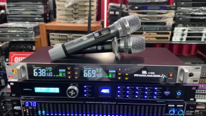 Micro Không Dây Karaoke JBL K-2025 Micro Karaoke Gia Đình Micro Tự Ngắt Tiết Kiệm Pin Độ Nhạy Cao Dễ Hát Phối Ghép Amply Vang Cơ.