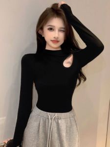 เสื้อยืดคอกลมแขนยาวสีดำ ทรงสลิมฟิต สำหรับผู้หญิง แฟชั่นฤดูร้อน 2025 ดีไซน์ใหม่ เสื้อชั้นในแบบสวมหัว