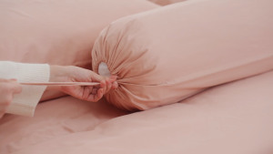 Arestale  ปลอกหมอนข้าง ผ้าฝ้ายแท้ 100% Long-staple cotton Single-ply yarn