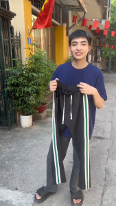 QUẦN THỂ THAO NAM KẺ SỌC XANH TÍM THAN (TRACK PANTS) POLY 2 DA - ĐIỂM NHẤN CÁ TÍNH & NĂNG ĐỘNG