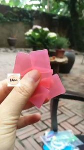Sáp nến 2x2 cm hỗ trọ tranhh đính đá