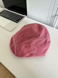 หมวกเบเร็ตตาข่ายสไตล์อังกฤษสำหรับผู้หญิงในฤดูใบไม้ร่วงและฤดูหนาว หมวกเด็กส่งหนังสือพิมพ์แบบย้อนยุค หมวกแฟชั่นสำหรับโพสต์บล็อกเกอร์