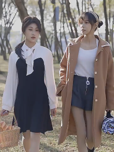 พรมปูเต็นท์ เสื่อปิกนิก ผ้าปูแคมป์ปิ้ง เสื่อชายหาด อเนกประสงค์ เนื้อนุ่ม พับได้ ซักได้ ลายcamping(พร้อมส่งจากไทยทันที)