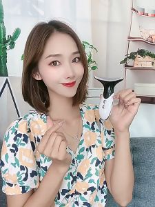 Máy Massage Nâng Cơ Mặt B04 - Công nghệ nâng cơ mới làm chậm quá trình lão hóa da thu nhỏ lỗ chân lông làm sạch giúp da mặt căng bóng