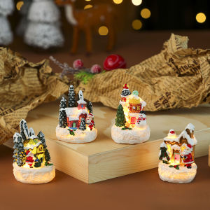 บ้านในหมู่บ้านทำจากเรซินของตกแต่งวันคริสต์มาสขนาด7.5ซม. โคมไฟของขวัญคริสต์มาสส่องสว่างสำหรับพื้นที่ไมโครฉาบด้วยยางไม้บ้าน