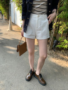 กางเกงขาสั้นทรงตรงเอวสูงหลวมๆ สำหรับผู้หญิง สีขาว กางเกงขาสั้นทรงเอที่สวมใส่สบาย ผ้าผสมคอตตอนและโพลีเอสเตอร์ ฤดูร้อนปี 2025