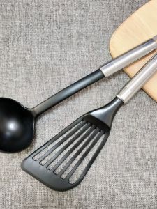 Non-Stick Nylon Cooking Spatula Fish Shaped Egg And Pancake Fry Spoon Stainless Steel Handle Kitchen Cooking Utensil