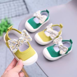 Giày Vải Canvas Cho Bé - Giày Đế Mềm Chống Trượt Thoáng Khí Giày Đính Nơ Kiểu Dán - G03