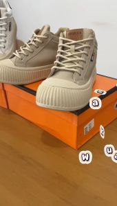 Sepatu Sneakers Import Kulit Premium Wanita J111