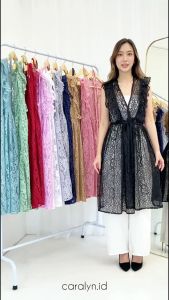 OUTER HUMEERA BRUKAT TANPA LENGAN