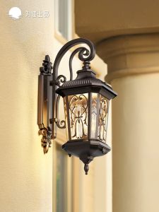 VINCAN | Waterproof Solar Outdoor Wall Light