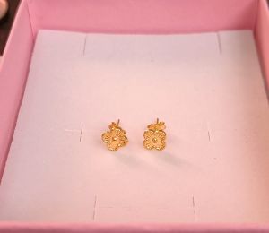 COD PAWNABLE 18K Saudi Gold Mini Clover Earrings(lightweight/Open back)