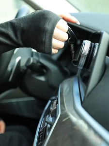 【ร้านค้าไทย】ขาตั้งโทรศัพท์แม่เหล็กคู่+ดูดสูญญากาศ 360° หมุนฟรี! สำหรับรถ-มอเตอร์ไซค์ แข็งแรงทนทาน ลด