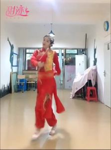 Kostum Persembahan Gendang Pinggang untuk Wanita dan Lelaki Kostum Etnik Gendang Air Perayaan a Cina Kostum Singa Naga Yangko