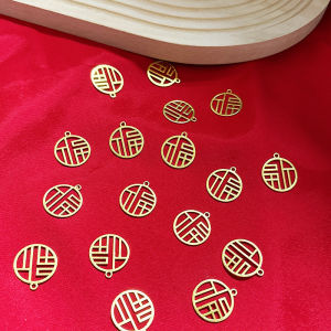 Mini Pendant Gold Chinese Character Lucky Symbol Small Metal Decoration Gift Box Ornament Fashionable Jewelry Accessory