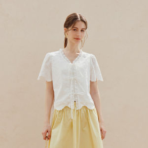 INMAN | Cotton Sweet V-Neck Lace Embroidered Blouse