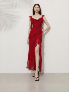 D-PLAY | High Slit Ruffled Off-Shoulder Vacation Slimming Dress
